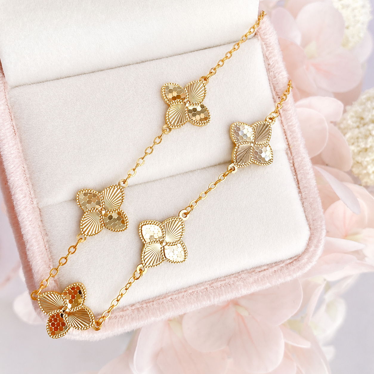 “Dancing Light” S925 Sterling Silver Double-Sided Clover Bracelet