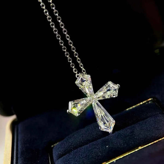 "Edgeless Cross" 925 Sterling Silver Necklace – Seamless Sparkle & Minimalist Faith