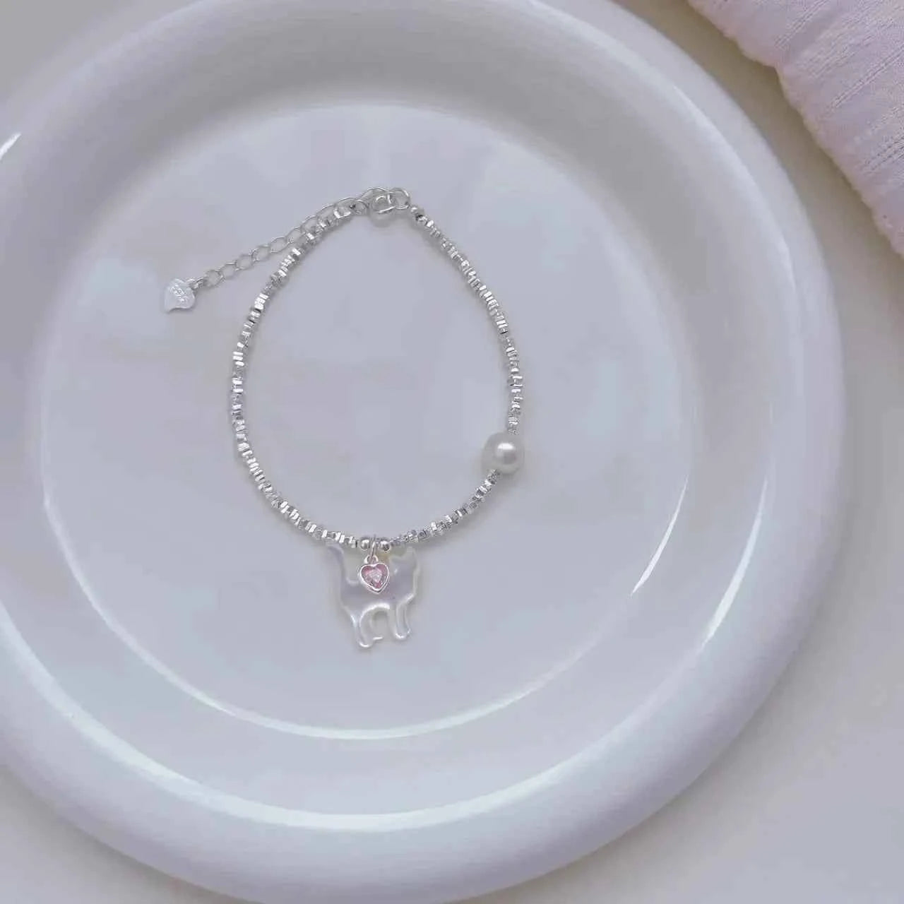 "Kitty Love" 925 Sterling Silver Bracelet with Natural Pearl - Playful and Elegant