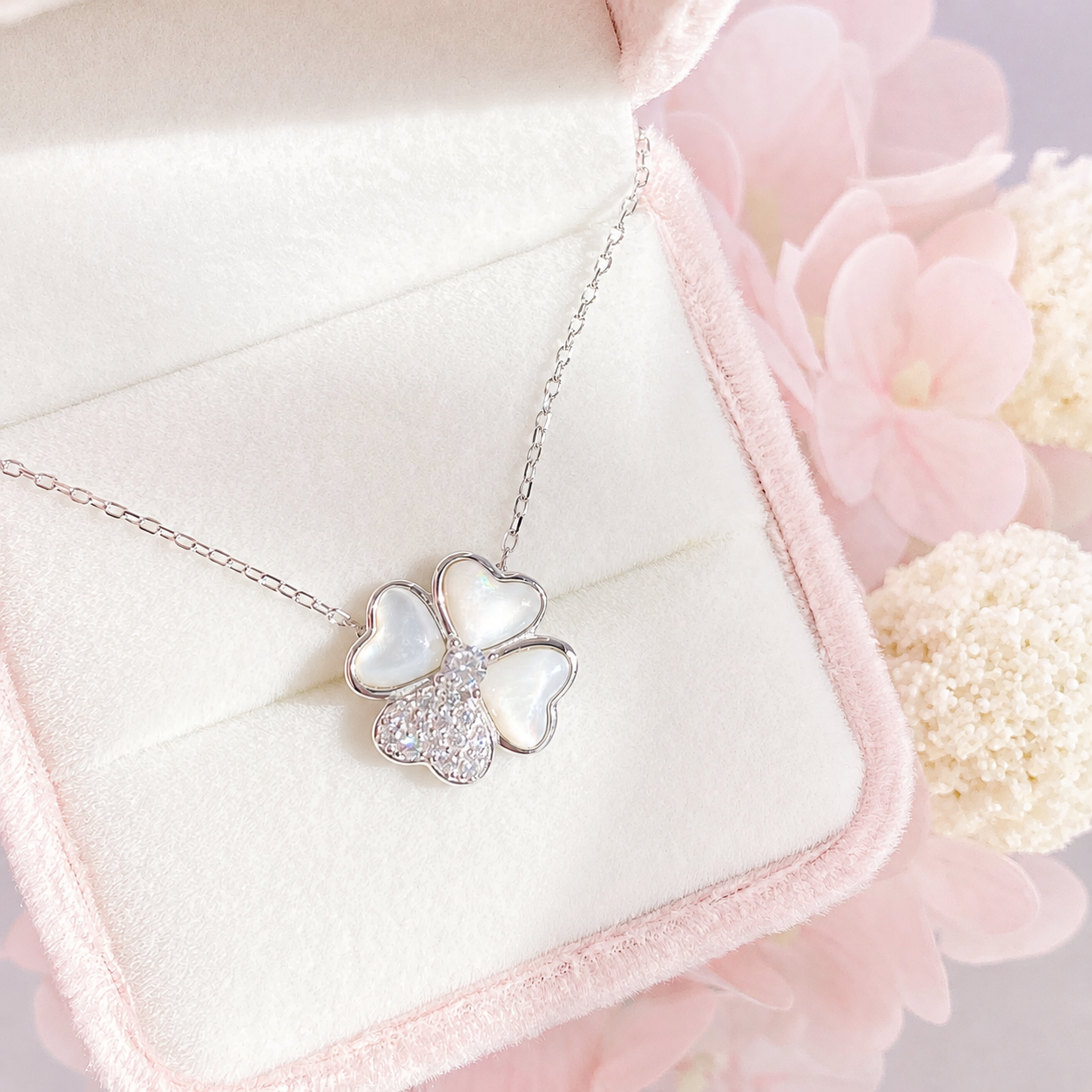 “Luminous Fortune” S925 Sterling Silver Mother-of-Pearl Zircon Clover Necklace