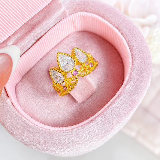 “Empressa Crown” S925 Sterling Silver Pear-Cut Zircon Ring