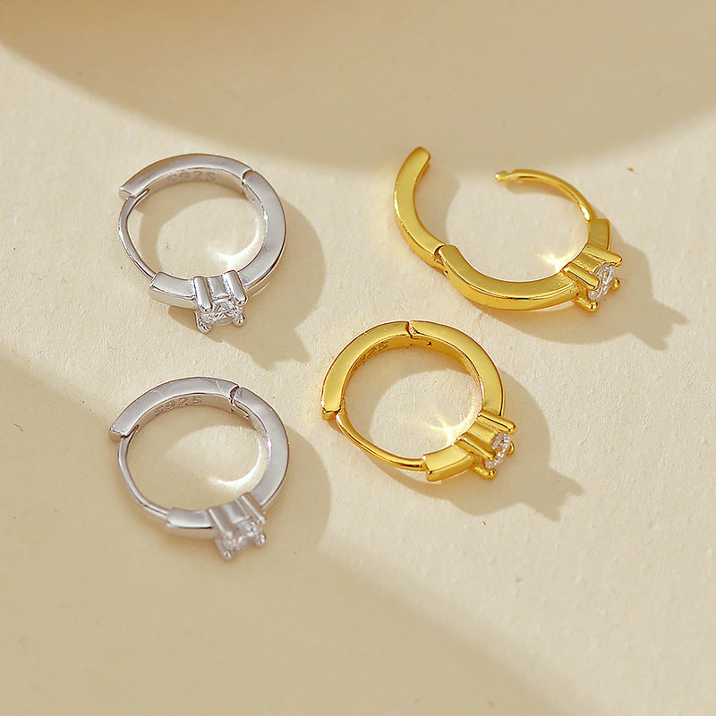 “Lumière Loop” S925 Sterling Silver Solitaire Hoop Earrings