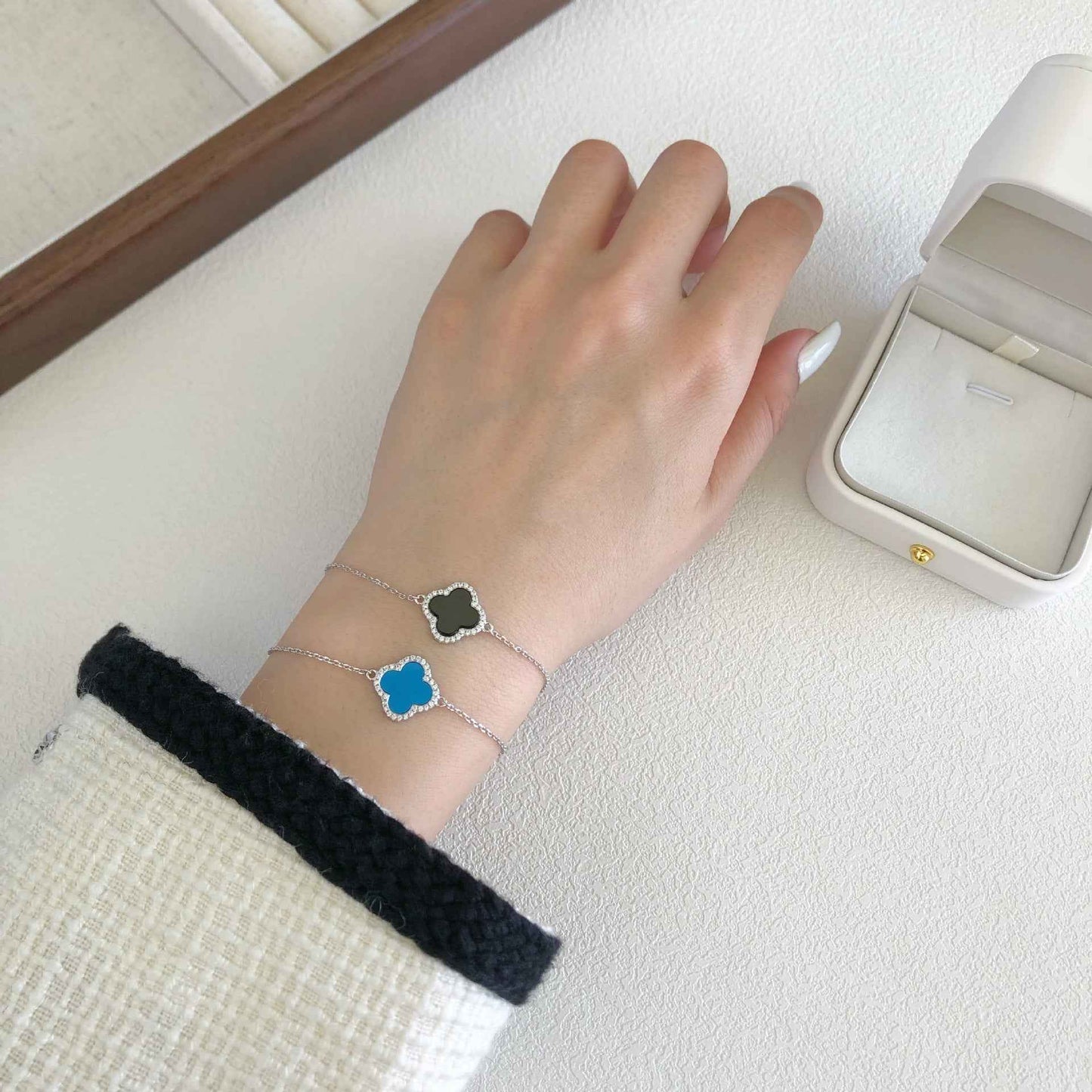 “Lucky Clover Élite” S925 Sterling Silver Pavé Clover Bracelet