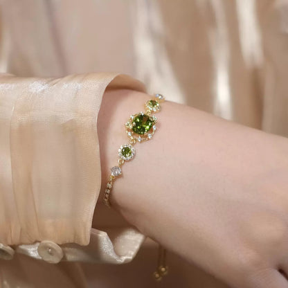 "Emerald Meadow Fantasy" Gold-Plated Copper Cubic Zirconia Jewelry Set