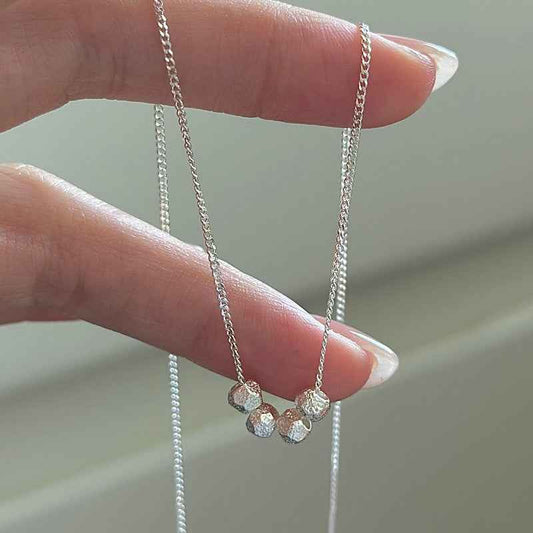 “Pebble Gleam” S925 Sterling Silver Vintage Bead Necklace