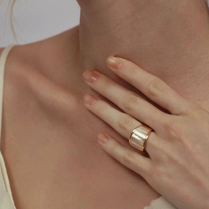 Ivory Column Mother-of-Pearl 18K Gold-Plated Brass Ring