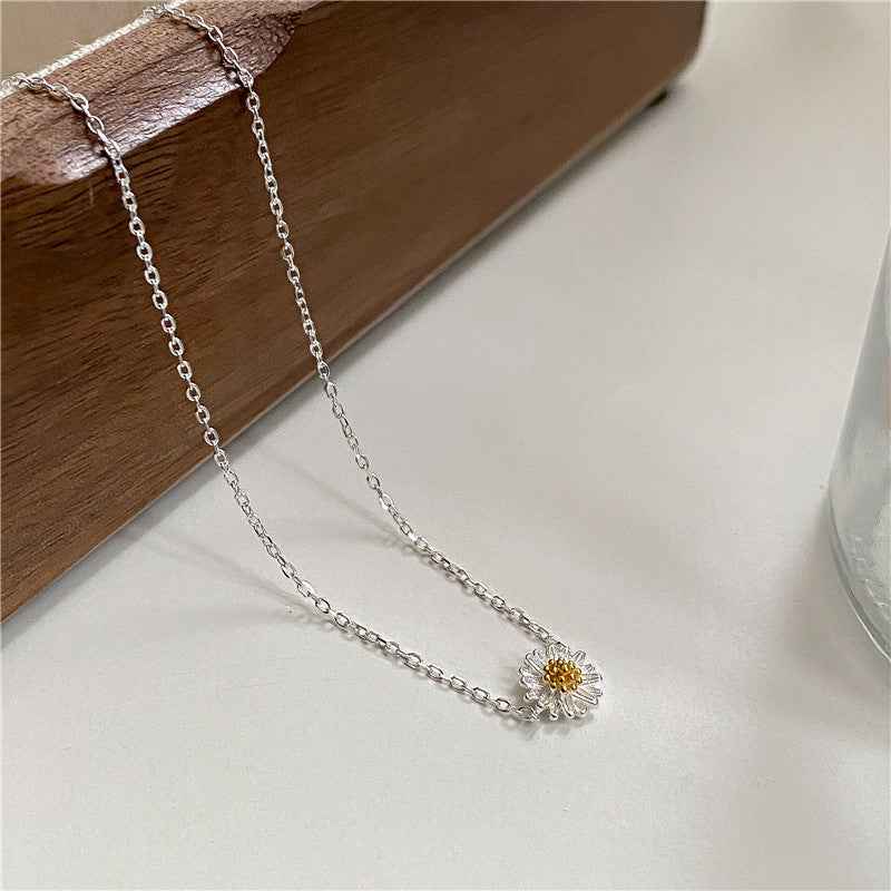 "Daisy Delight" 925 Sterling Silver Jewelry Set (Necklace, Bracelet & Ring)
