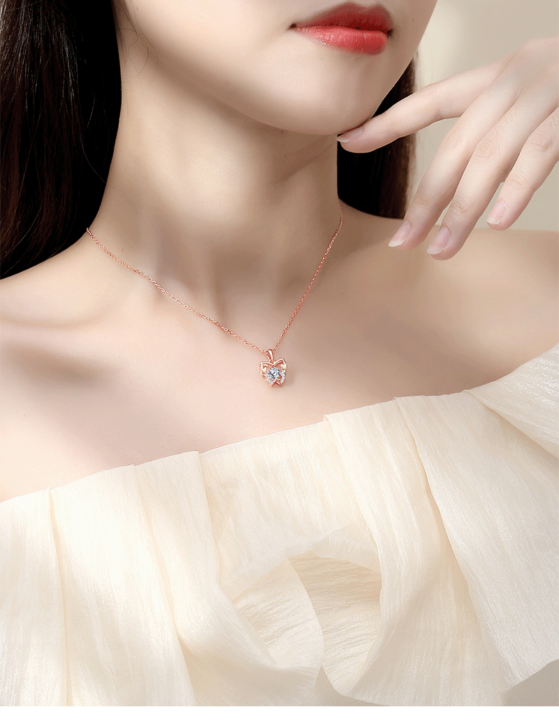 “Dancing Butterfly” S925 Sterling Silver Butterfly Pendant Necklace