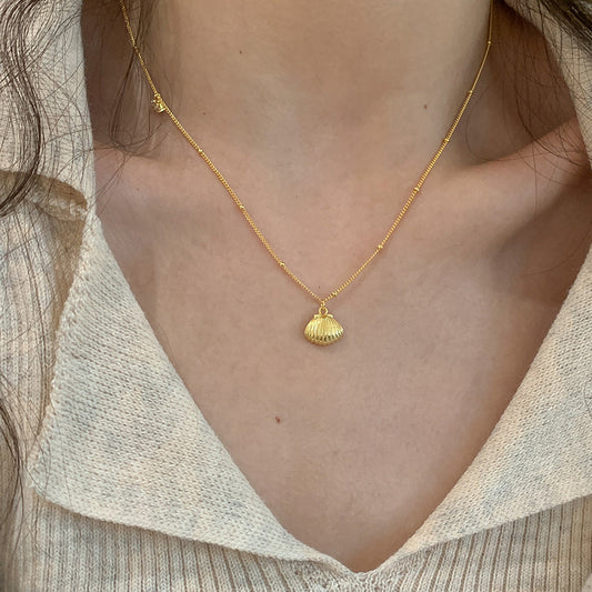 “Petite Coquille” 925 Sterling Silver Shell Necklace