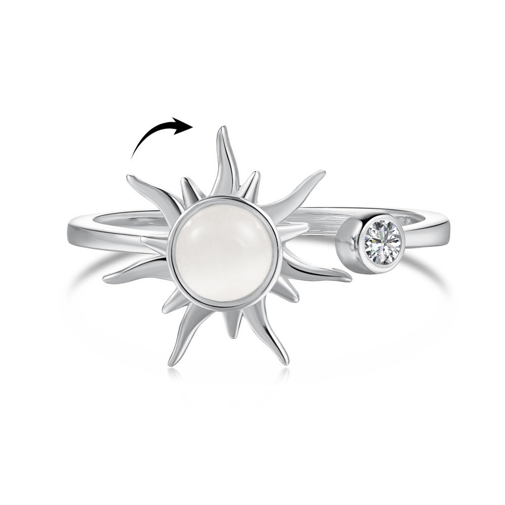 “Sun Calma” S925 Sterling Silver Rotating Sun Moonstone Fidget Ring