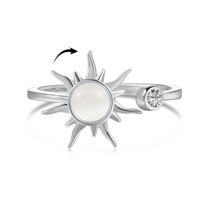 “Sun Calma” S925 Sterling Silver Rotating Sun Moonstone Fidget Ring