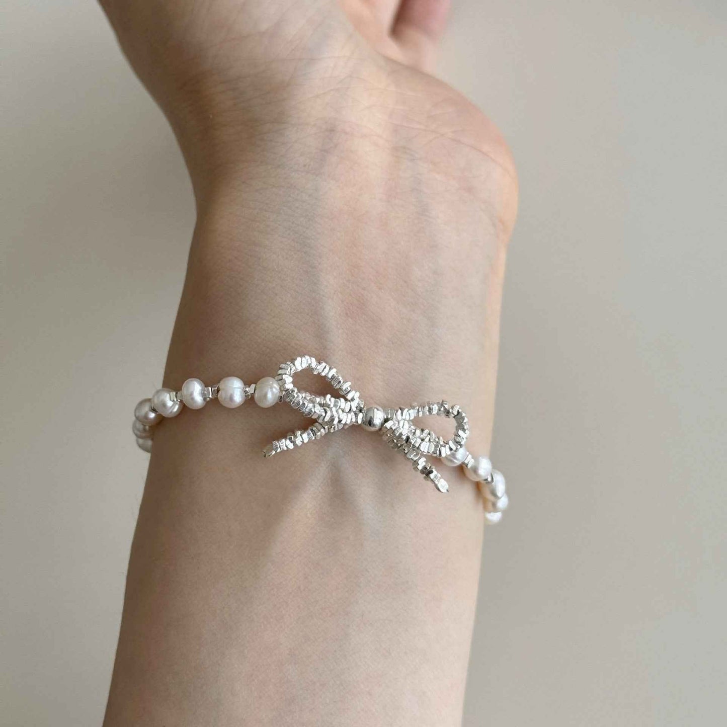 "Sweet Pearl Bow" 925 Sterling Silver Fragmented Chain Bracelet