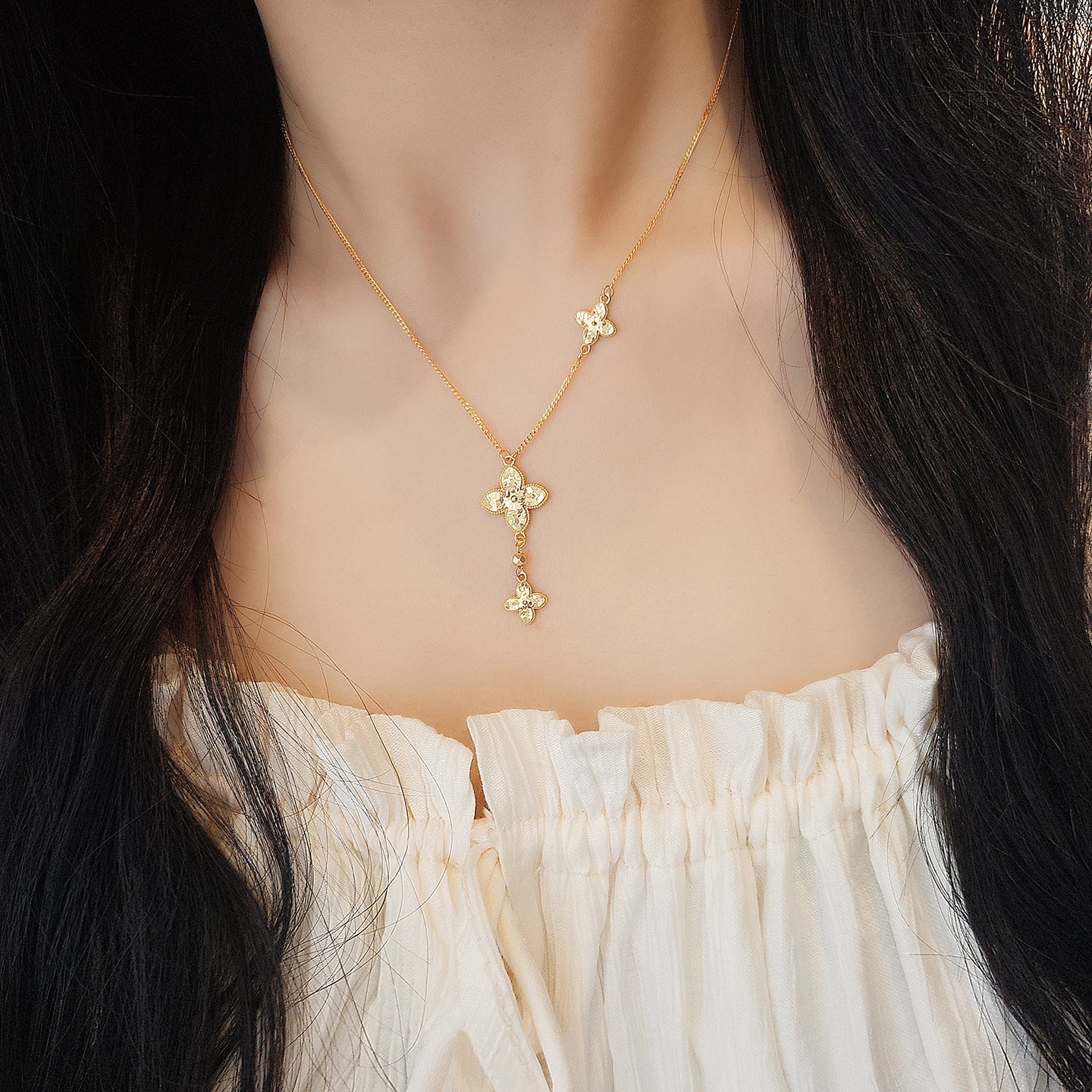 “Golden Clover Cascade” S925 Sterling Silver Clover Necklace