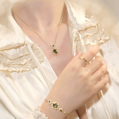 "Emerald Meadow Fantasy" Gold-Plated Copper Cubic Zirconia Jewelry Set