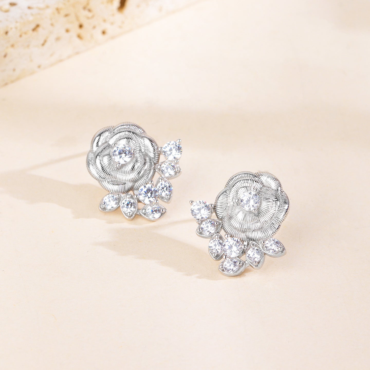 “Camellia Muse” S925 Sterling Silver Vintage Brushed Camellia Jewelry Set (Necklace & Earrings)