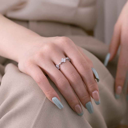 “Clover Lumière” 925 Sterling Silver Pavé Four-Leaf Clover Ring