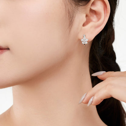 “Frost Étoile” S925 Sterling Silver Snowflake Zircon Jewelry Set (Necklace, Earrings & Ring)