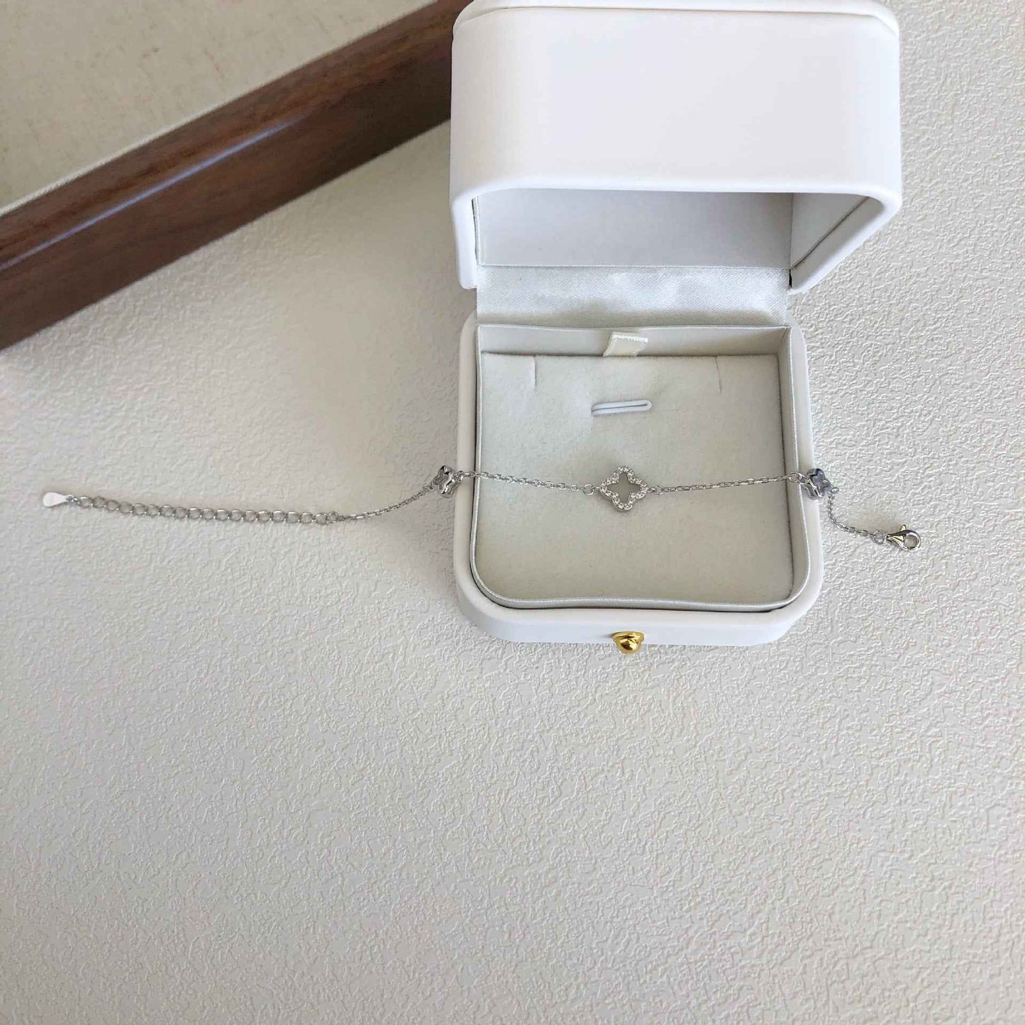 “Lucky Whisper” S925 Sterling Silver Clover Bracelet