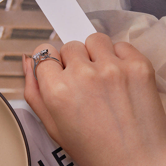 "Catch the Light" Platinum-Plated 925 Sterling Silver Cat Zircon Ring – Playful & Sparkling