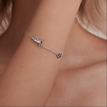"Lazy Stretch Cat" 925 Sterling Silver Bracelet – White Gold Plated