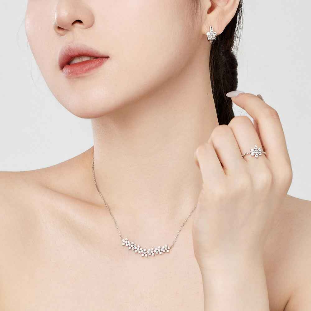 “Snowfall Radiance” S925 Sterling Silver Snowflake Jewelry Set