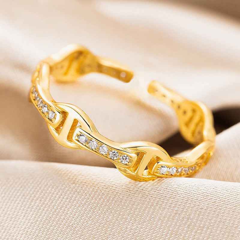 "Golden Link" 925 Sterling Silver Pavé Chain Ring