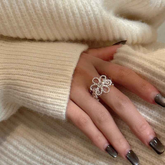 "Bloom Petite" 925 Sterling Silver Adjustable Floral Zircon Ring