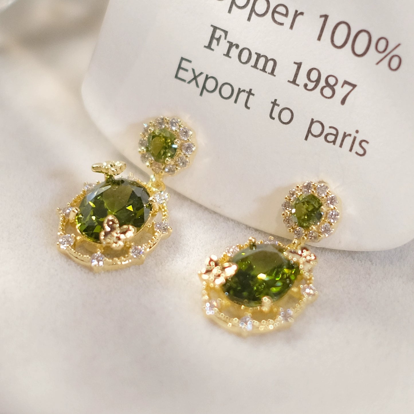 "Emerald Meadow Fantasy" Gold-Plated Copper Cubic Zirconia Jewelry Set