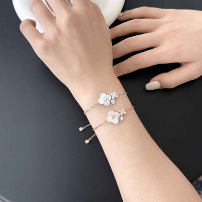 “Fleur Rosée” S925 Sterling Silver Mother-of-Pearl Flower Bracelet