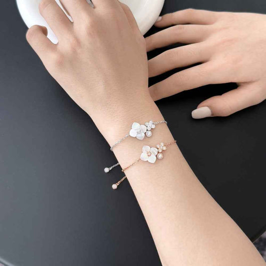 “Fleur Rosée” S925 Sterling Silver Mother-of-Pearl Flower Bracelet
