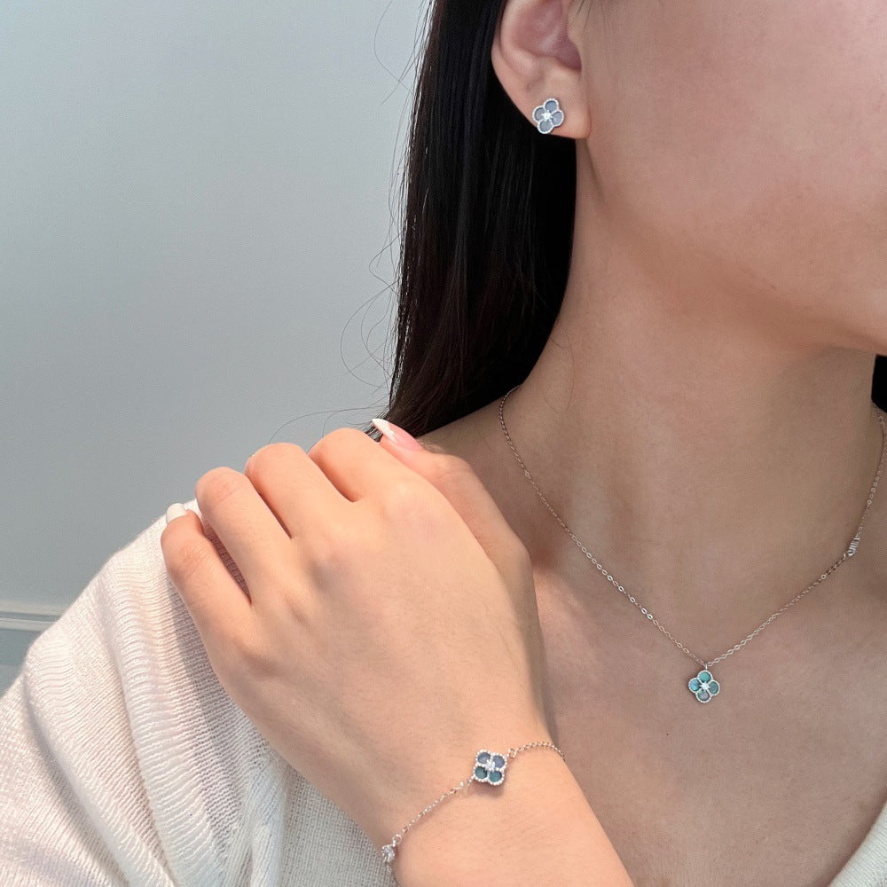 "Mist Petals" 925 Sterling Silver Mother-of-Pearl Clover Jewelry Set