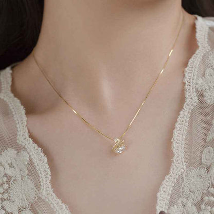 “Swan Étoile” S925 Sterling Silver Swan Necklace