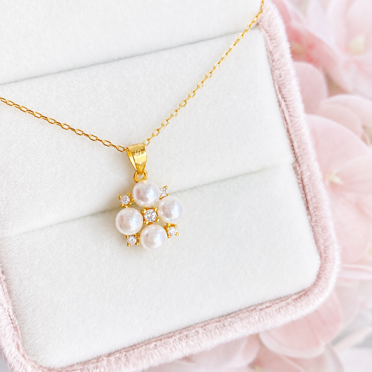 “Pearl Constellation” S925 Sterling Silver Shell Pearl & 5A Zircon Cluster Necklace