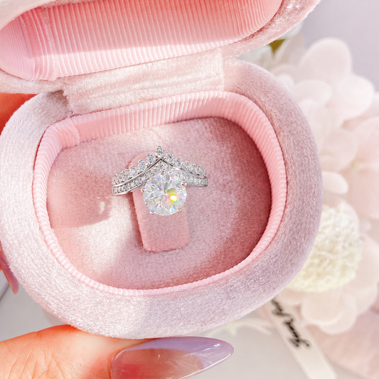 “Princess Crown” S925 Sterling Silver 2CT D-Color Moissanite Crown Ring