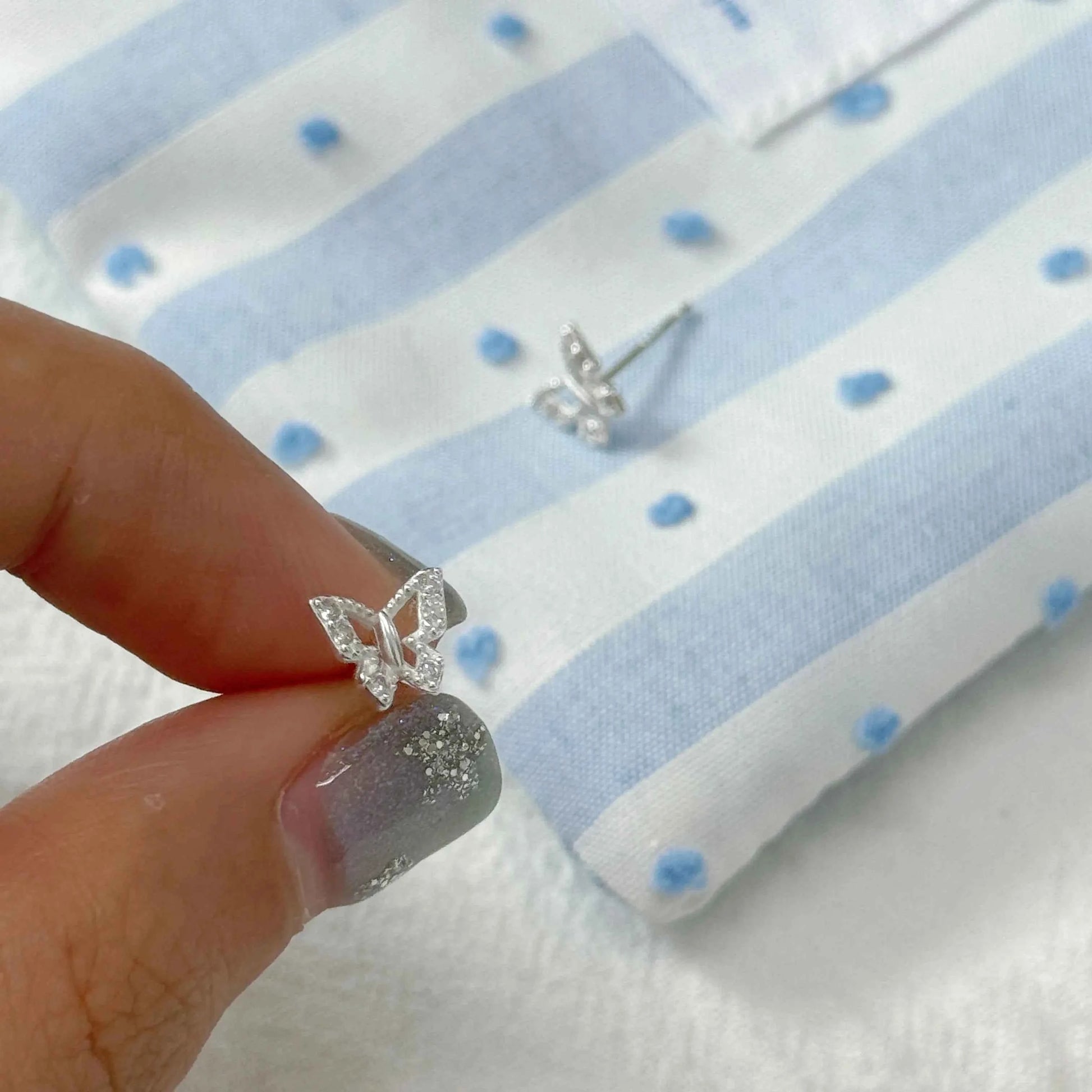 "Radiant Butterfly" 999 Pure Silver Openwork Zircon Butterfly Stud Earrings - Unique and Sparkling
