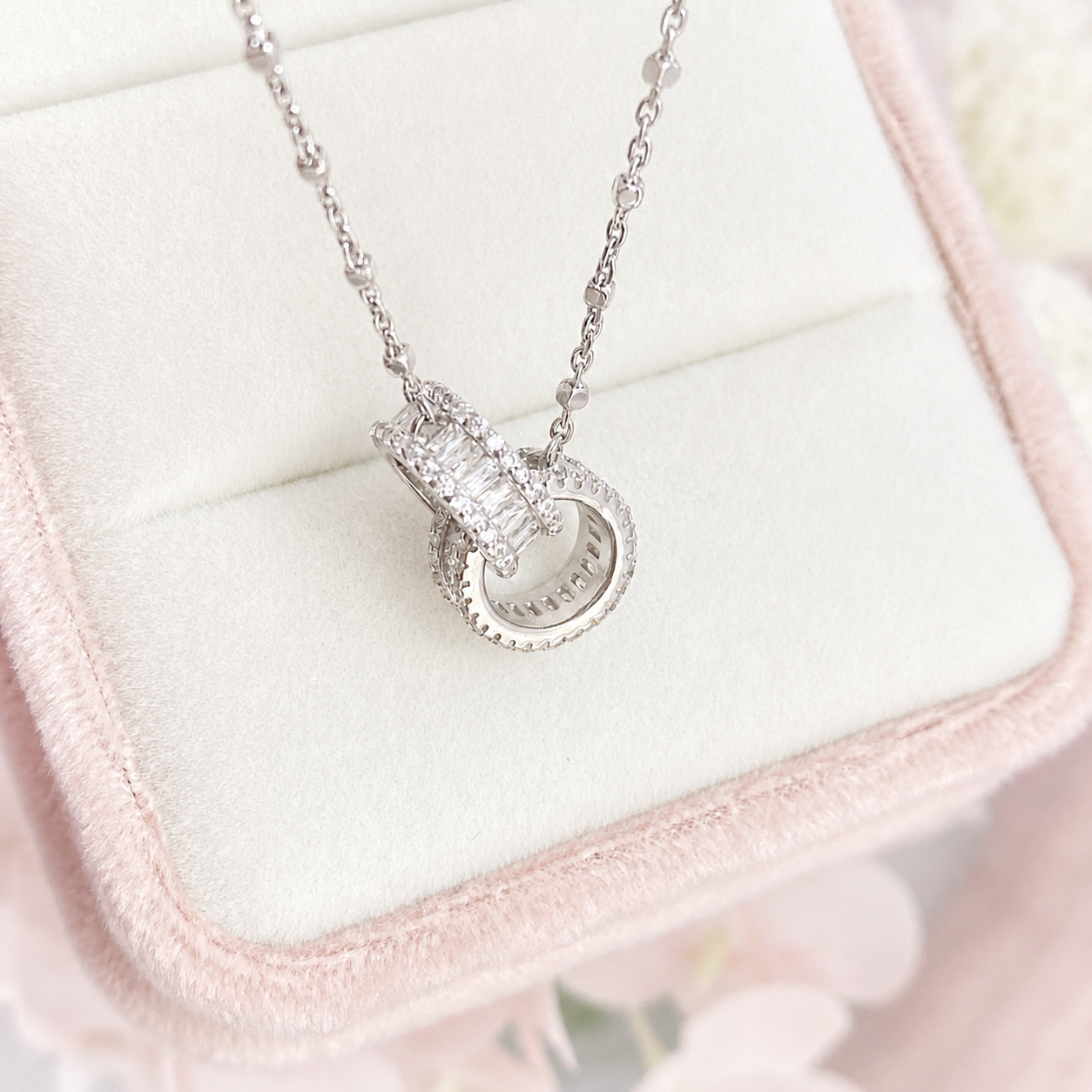 “Roma Link” S925 Sterling Silver Interlocking Circle Necklace