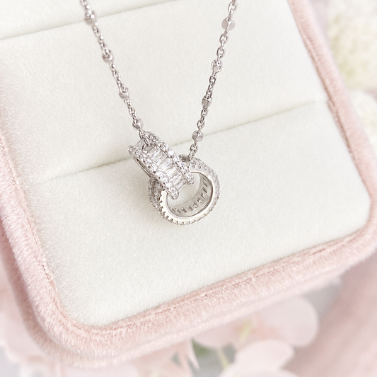 “Roma Link” S925 Sterling Silver Interlocking Circle Necklace