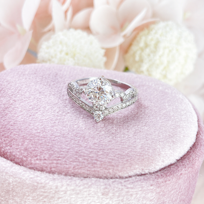 “Royal Grace” S925 Sterling Silver 1CT Moissanite Crown Ring