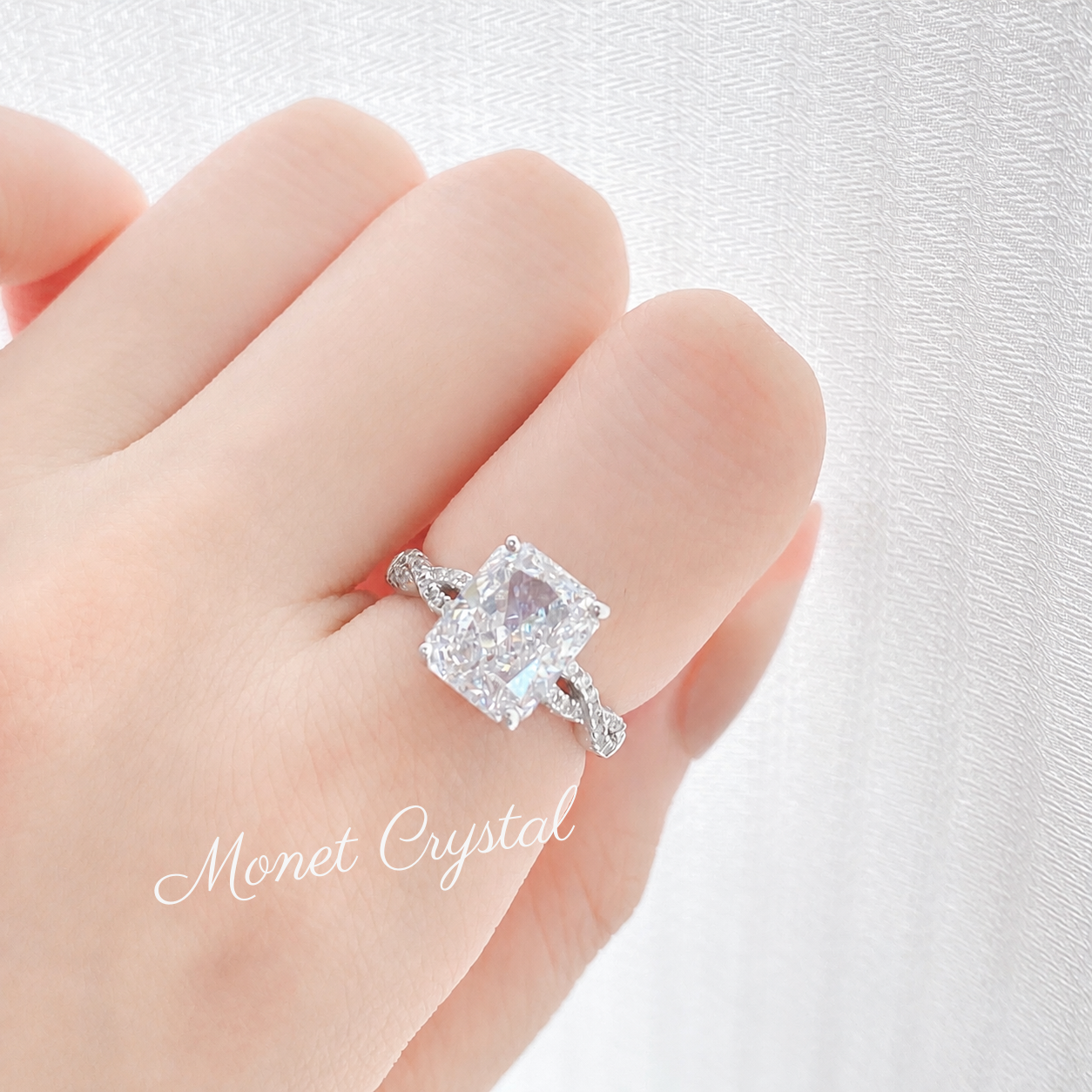 “Silver Hour” S925 Sterling Silver 8A High Carbon Diamond Ice-Cut Ring