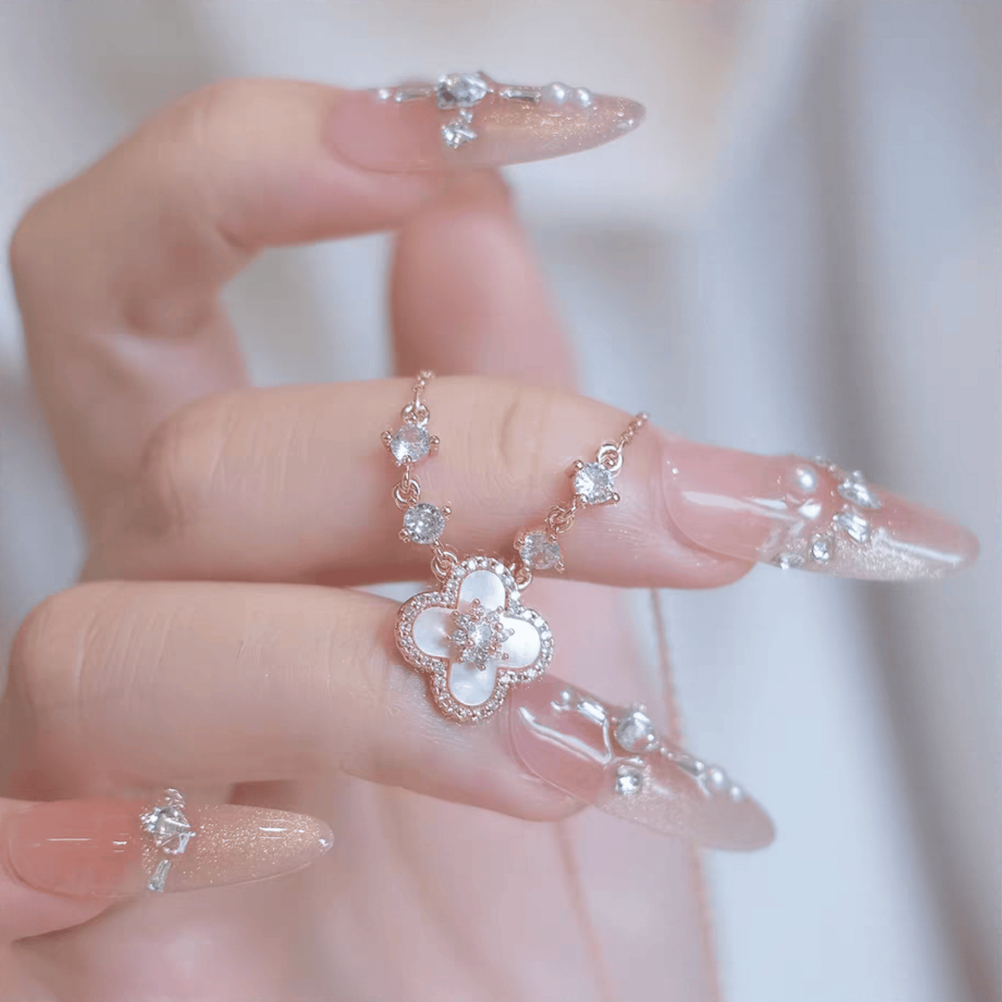 「春の開花の約束」ピンククローバー マザーオブパール ブレスレット | ネックレス、925スターリングシルバー