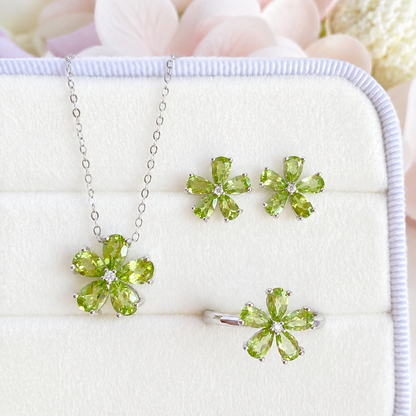 “Spring Letter” S925 Sterling Silver Natural Peridot Five-Petal Flower Jewelry Set