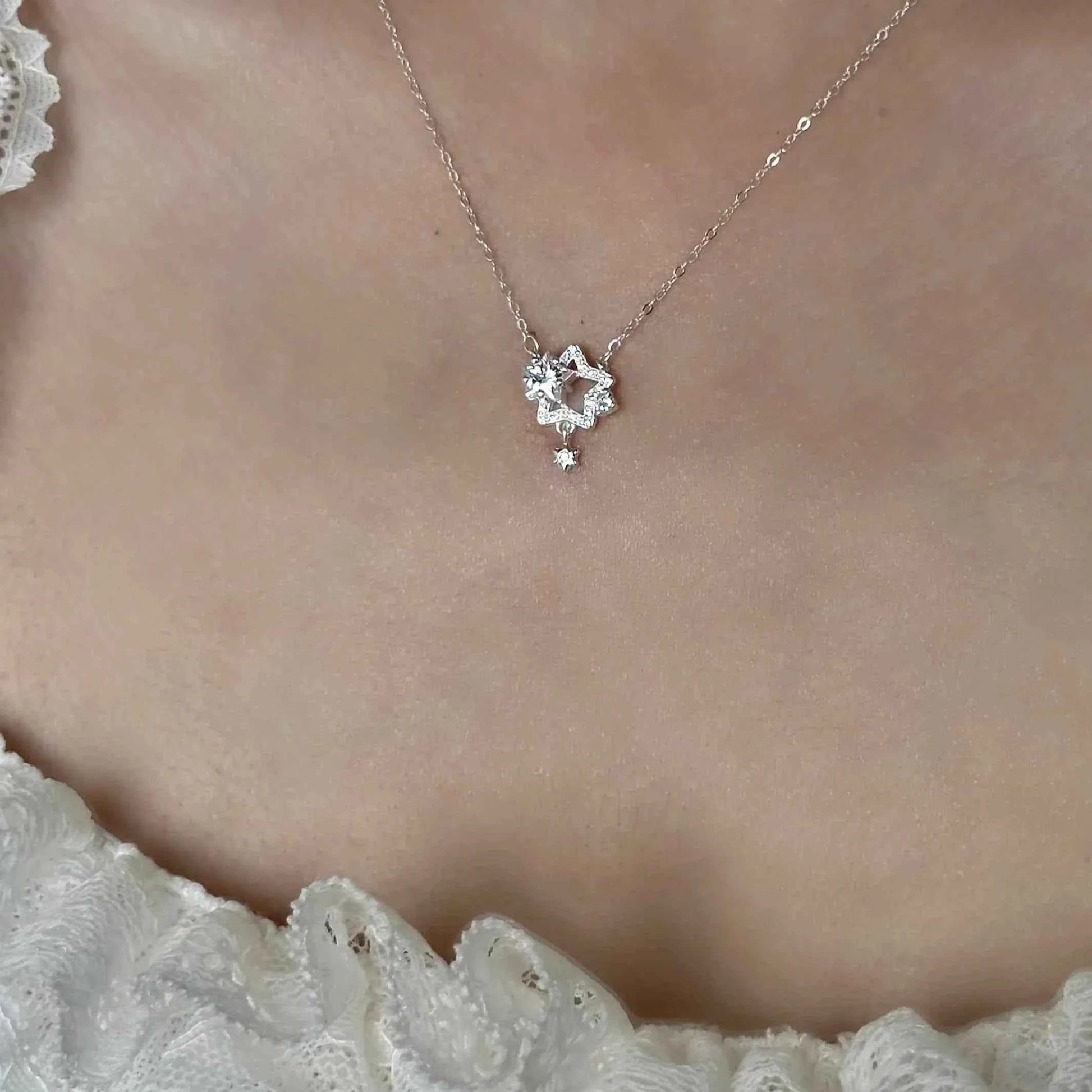 "Stellar Perseverance" 999 Pure Silver Star Necklace - Elegant and Timeless