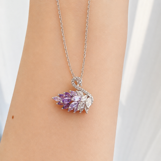 “Swan Éclat” S925 Sterling Silver Gradient Swan Necklace