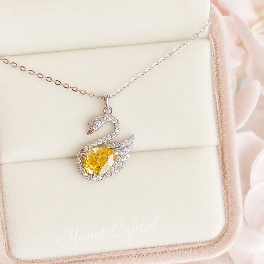 “Swan Lake” S925 Sterling Silver Yellow Pear-Cut Swan Necklace