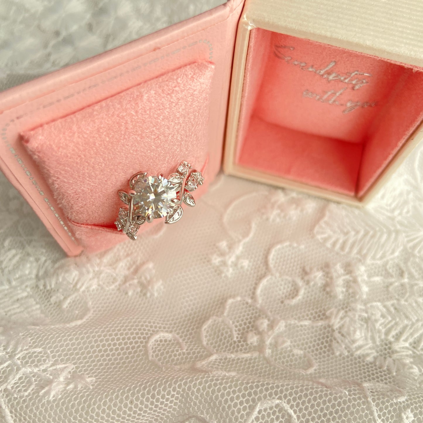 “Vine Radiance” K Gold Plated Brass 2CT Round Moissanite Vine Ring
