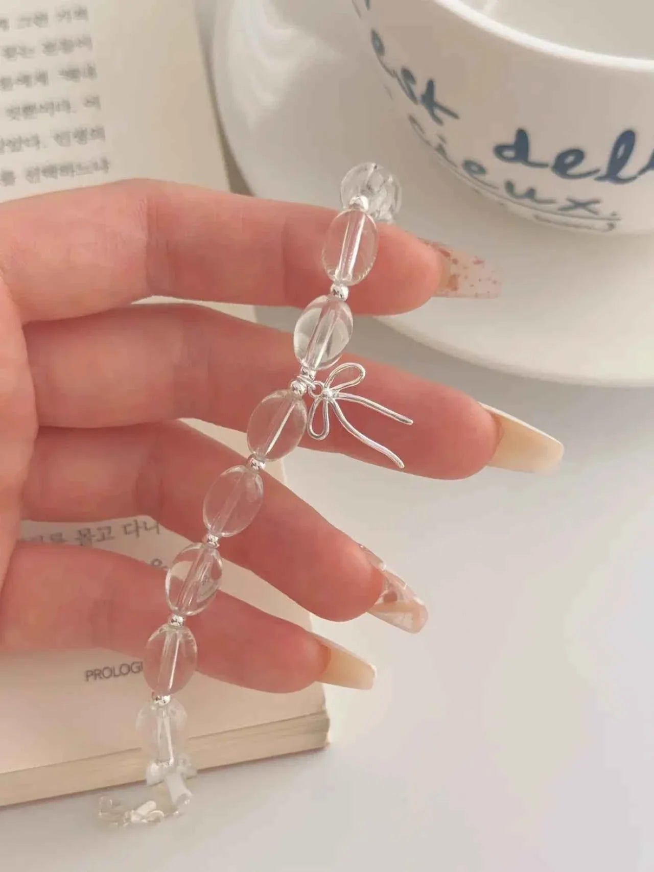 "White lce Crystal" 925 Sterling Silver Bowknot WhiteCrystal Bead Bracelet-Delicate,Pure, and Elegant.