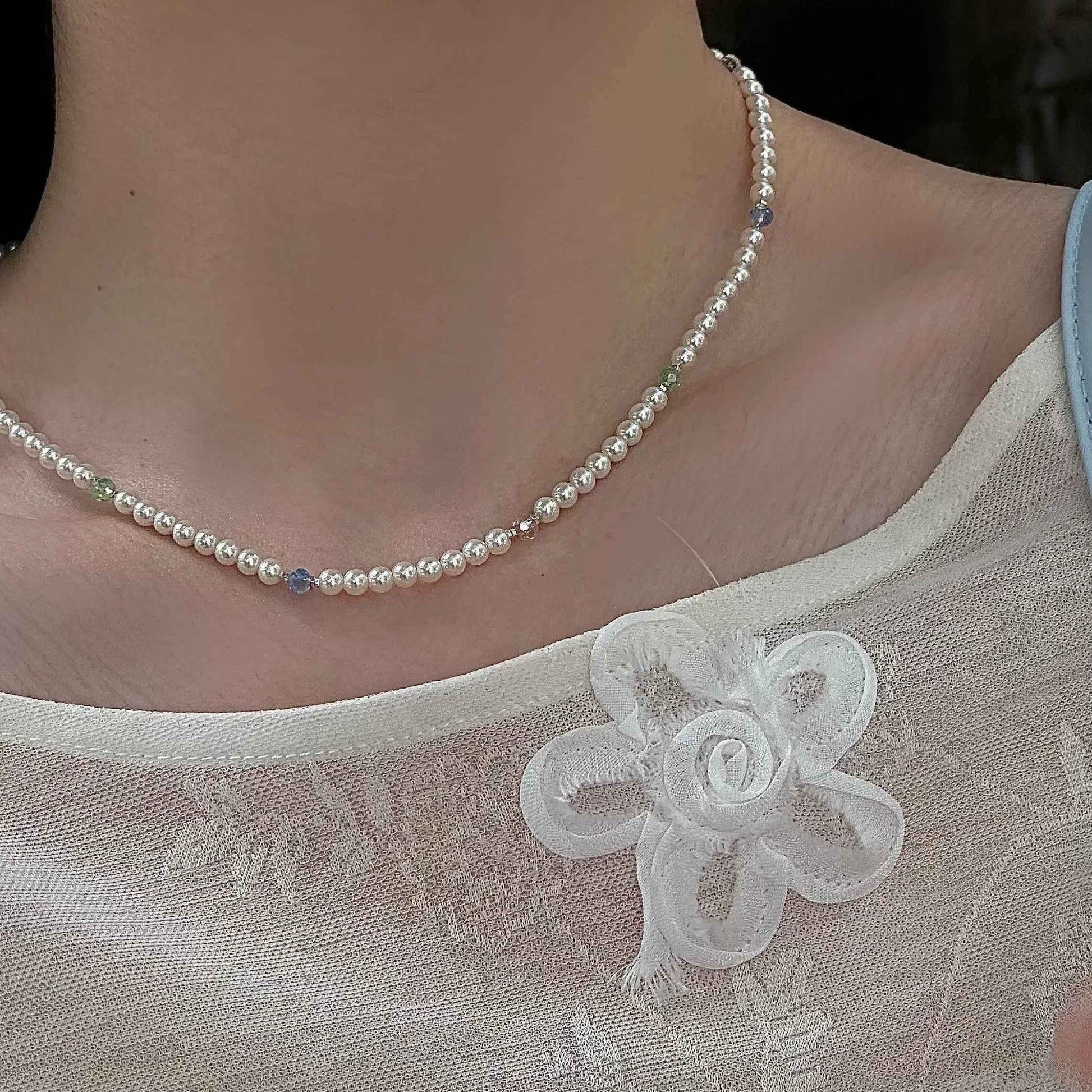 "Yingluo" 925 Sterling Silver Necklace with Pearls and Czech Beads - Unique and Gentle